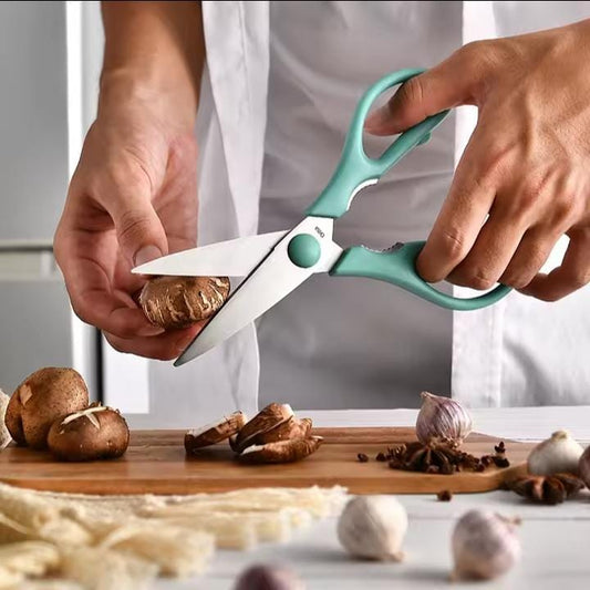 Multi-purpose Kitchen Scissors with Magnetic Holder