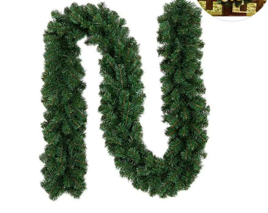 2.7M Green Plain Christmas Garland