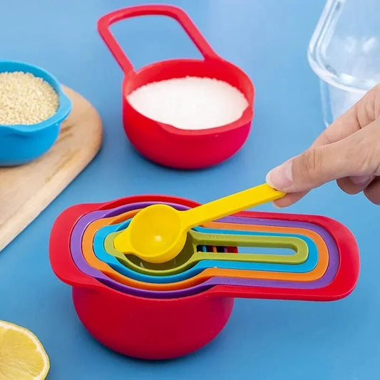 multicoloured measuring cups 6 pcs