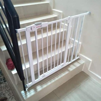 Baby/pets Safety Gate – Adjustable 76cm to 103cm