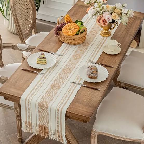 High-Quality Table Runners.