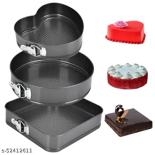 Baking Trays/Set of 3 Cake Moulds