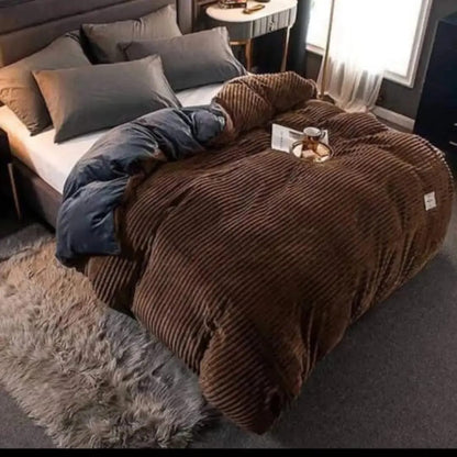 Luxury Velvet Duvet Set – 6x7 (4 Pieces)