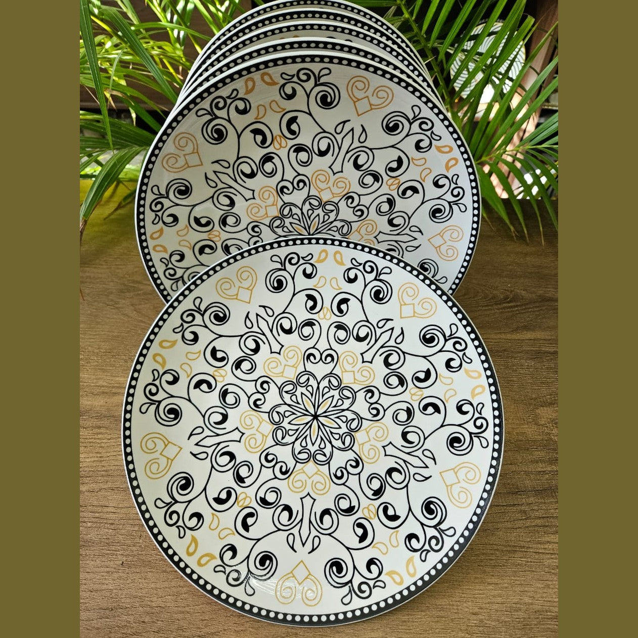 Porcelain Serving Dish – Stylish White Plate for Elegant Food Presentation